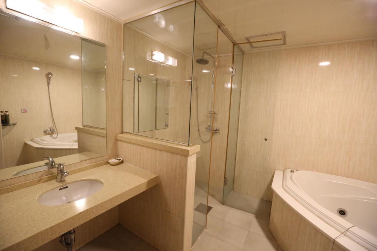 Symphony Hotel Suwon Ngoại thất bức ảnh